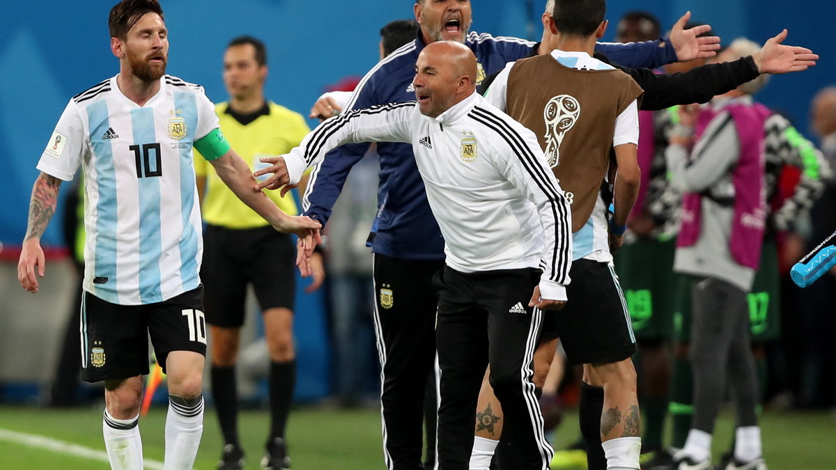 Lionel Messi (z lewej) i Jorge Sampaoli