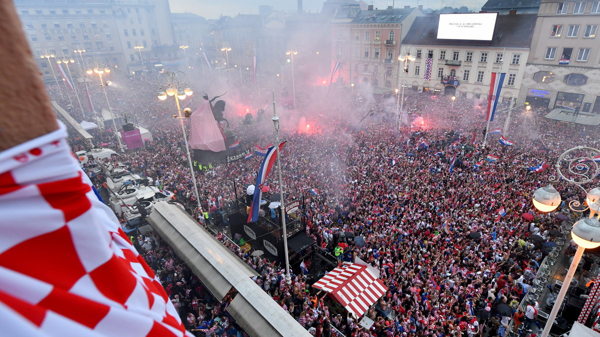 Kibice w Zagrzebiu hucznie świętowali drugie miejsce reprezentacji Chorwacji
