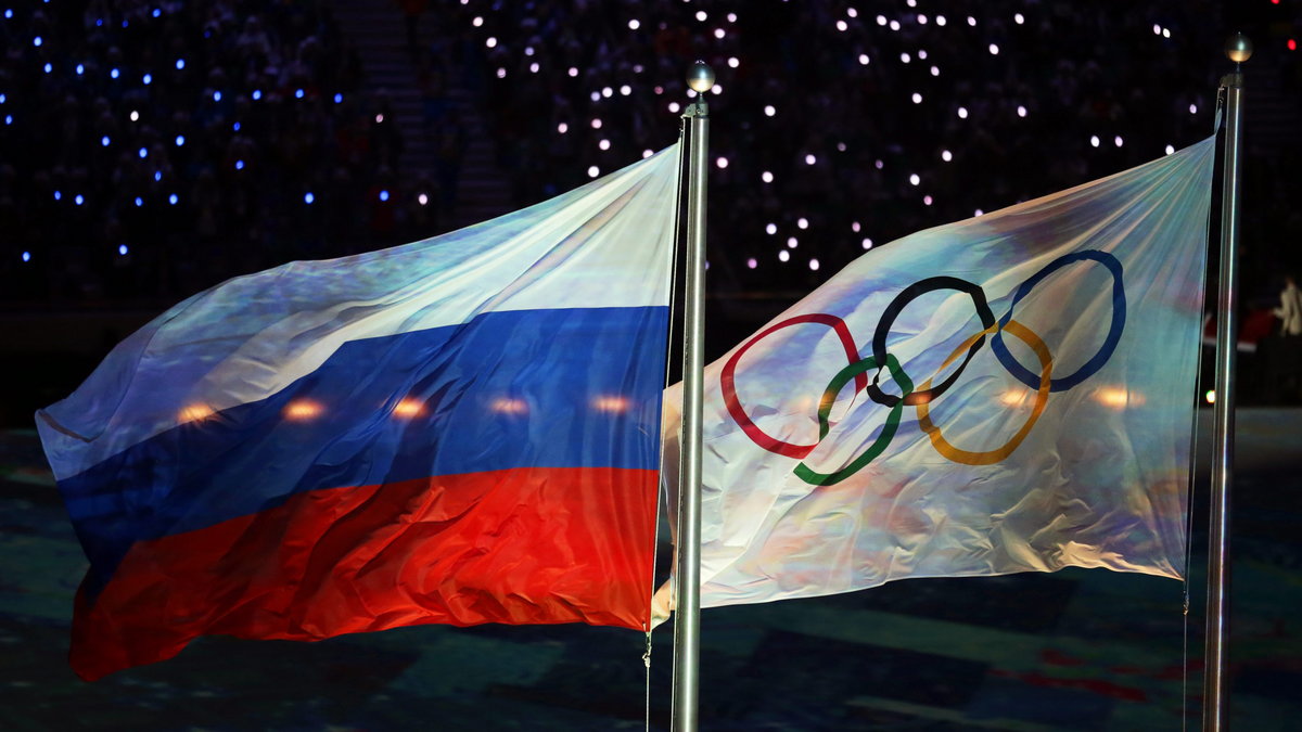 Flaga Rosji i flaga olimpijska