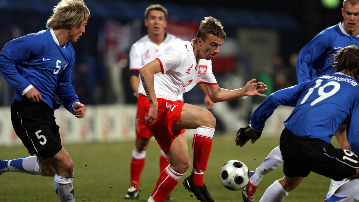 Kamil Grosicki (w środku) grał z Estonią już w 2008 roku. Teraz może zagrać po raz kolejny