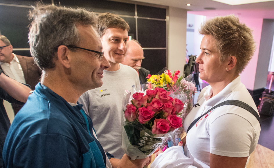 Dziennikarze Onetu i Przeglądu Sportowego wręczyli kwiaty Anicie Włodarczyk