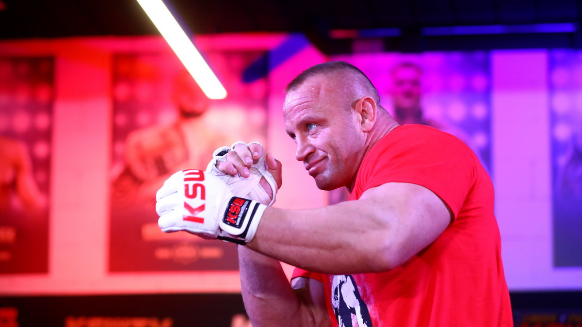 19318150 - SPORT TRENING PRZED GALĽ KSW47 THE X WARRIORS (Mariusz Pudzianowski )