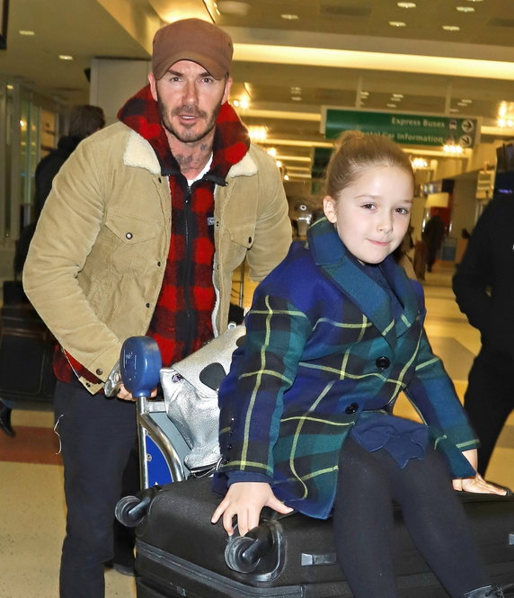 David Beckham z córką Harper na lotnisku