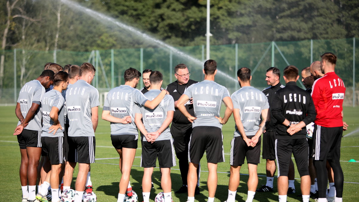 20922229 - PIŁKA NOŻNA EKSTRAKLASA LEGIA WARSZAWA TRENING (Czesław Michniewicz )