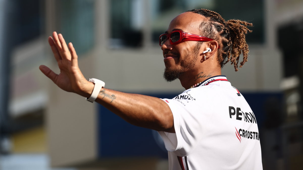 Lewis Hamilton miał wyrazić chęć pozostania w Mercedesie do końca kariery