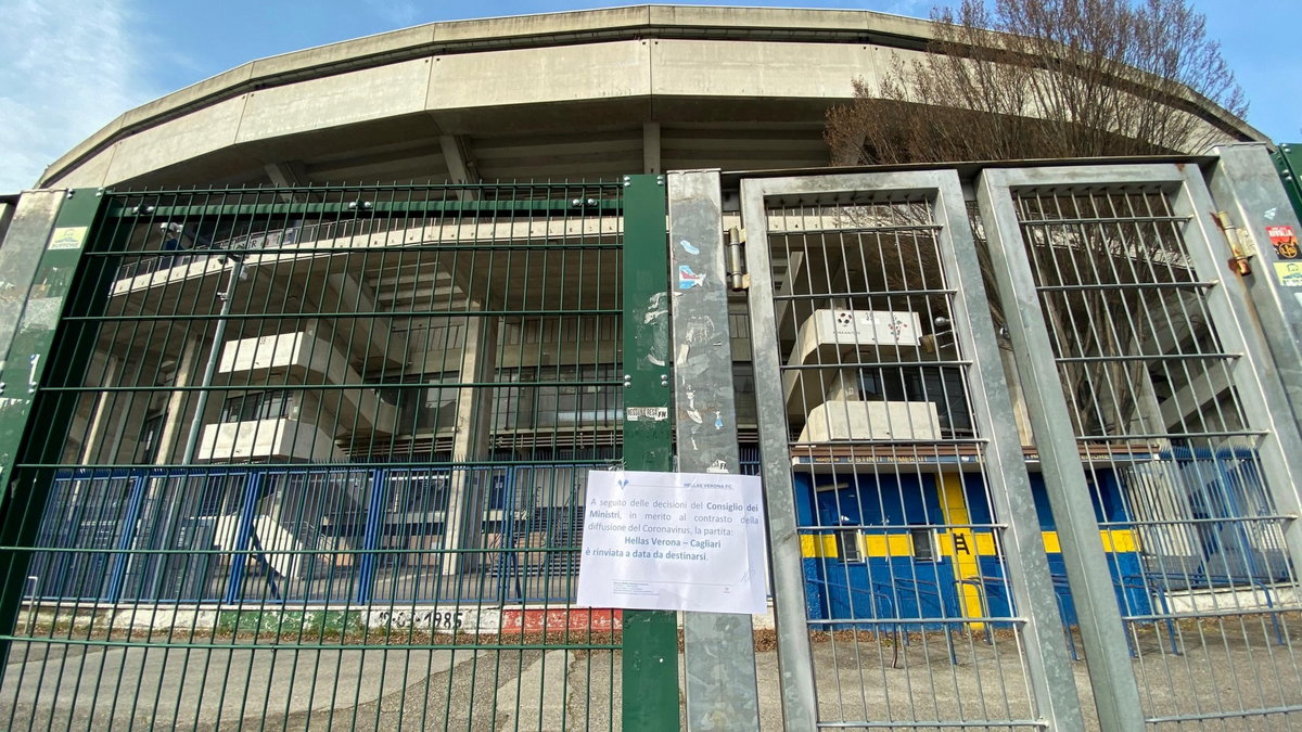 Zamknięty stadion w Weronie