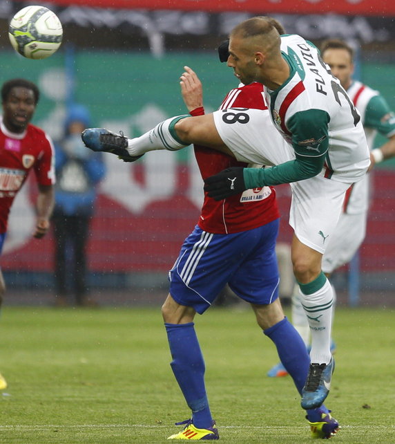 PIŁKARSKA EKSTRAKLASA PIAST GLIWICE KONTRA ŚLĄSK WROCŁAW ( Łukasz Hanzel Flavio Paixao )