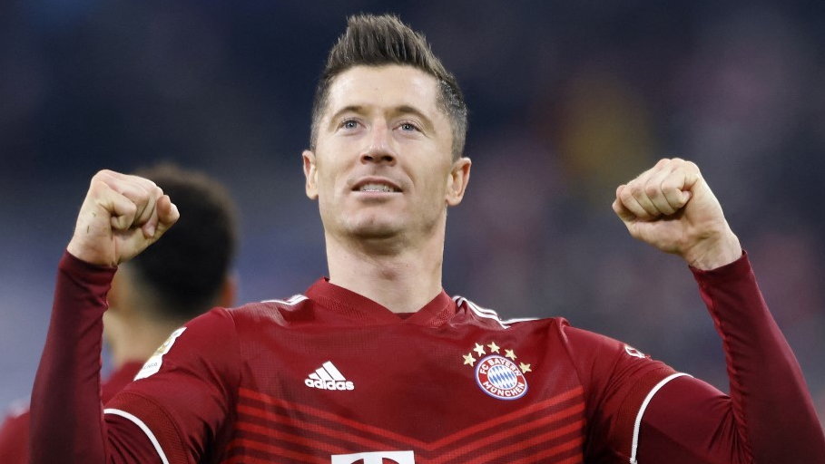 Robert Lewandowski jest o krok od Barcelony