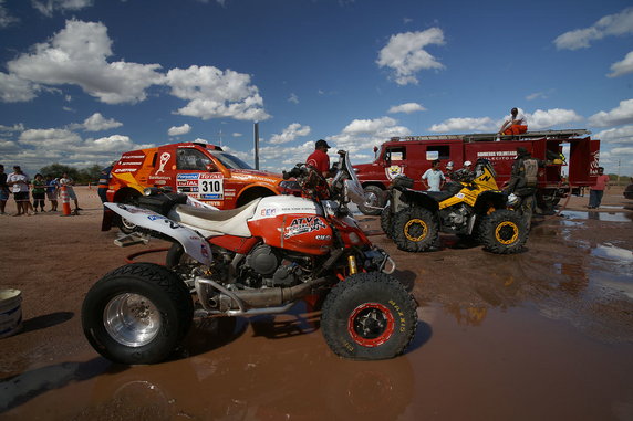 Rafał Sonik Dakar 2010 (fot. Jacek Bonecki, ATV Polska)