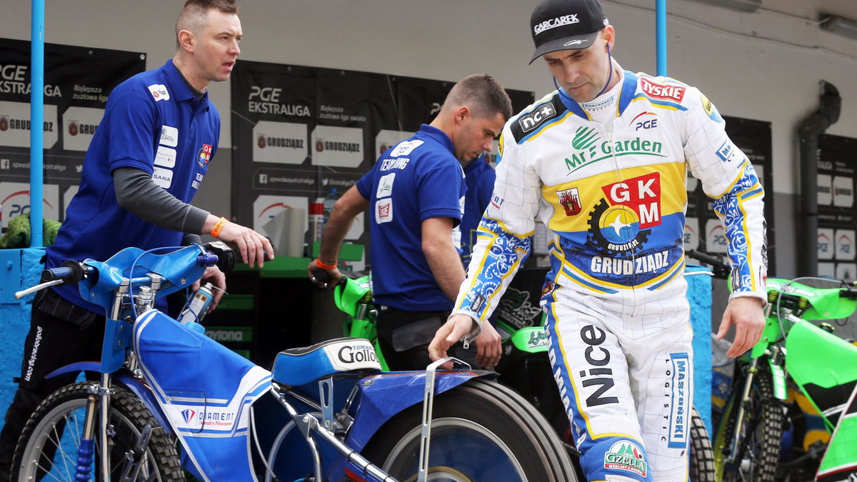 TOMASZ GOLLOB