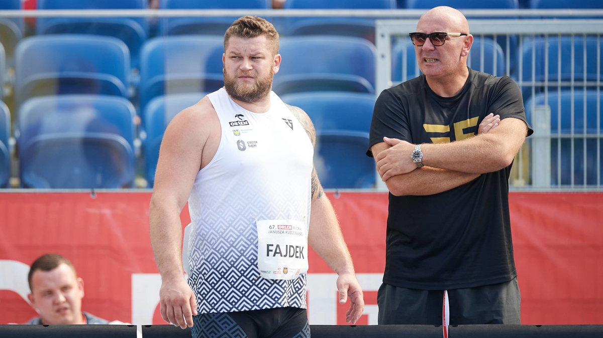 Paweł Fajdek (L) i Szymon Ziółkowski (P)