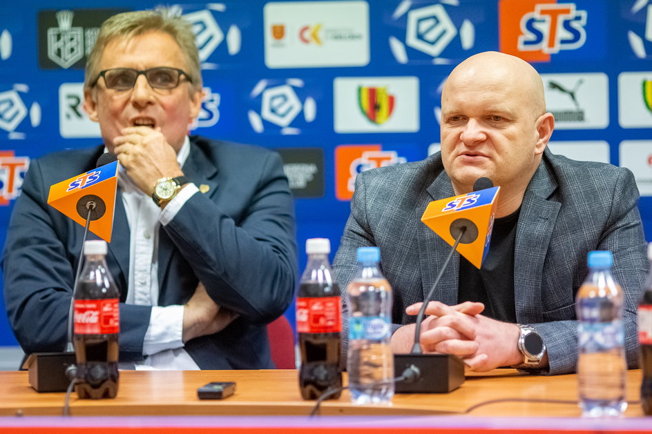 Krzysztof Zając i Maciej Bartoszek na konferencji prasowej