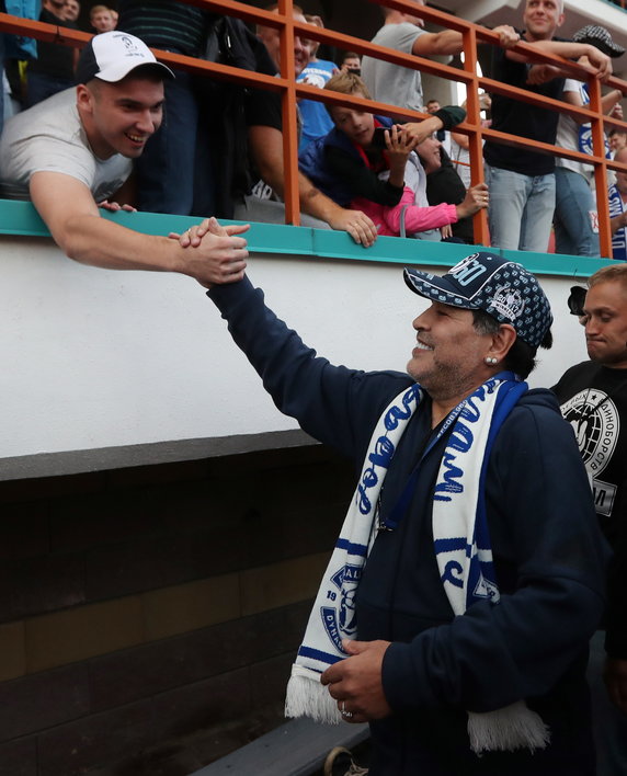 epa06893685 - BELARUS SOCCER MARADONA (Maradona arrives in Brest)