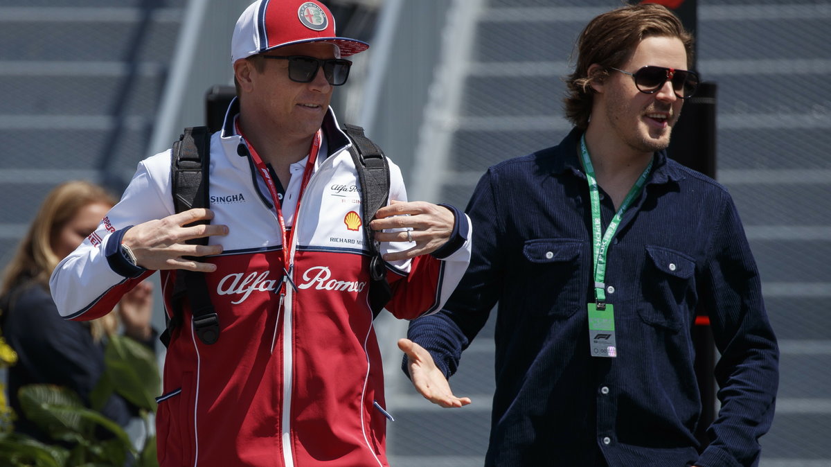 Kimi Raikkonen (L)