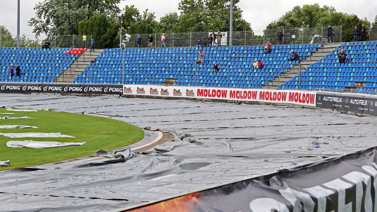 W zeszłym roku pożyczona z Wrocławia plandeka uratowała Grand Prix na torze w Lublinie