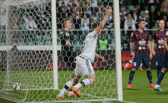 PIŁKA NOŻNA LEGIA POGOŃ ( Tomasz Jodłowiec)