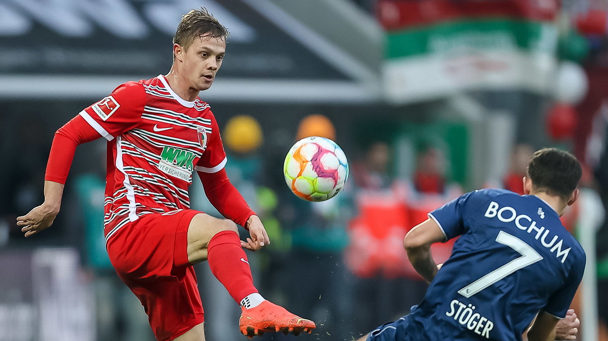 Robert Gumny (FC Augsburg) i Kevin Stoeger (VfL Bochum)