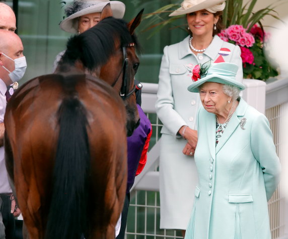 Elżbieta II podczas wyścigów konnych Royal Ascot