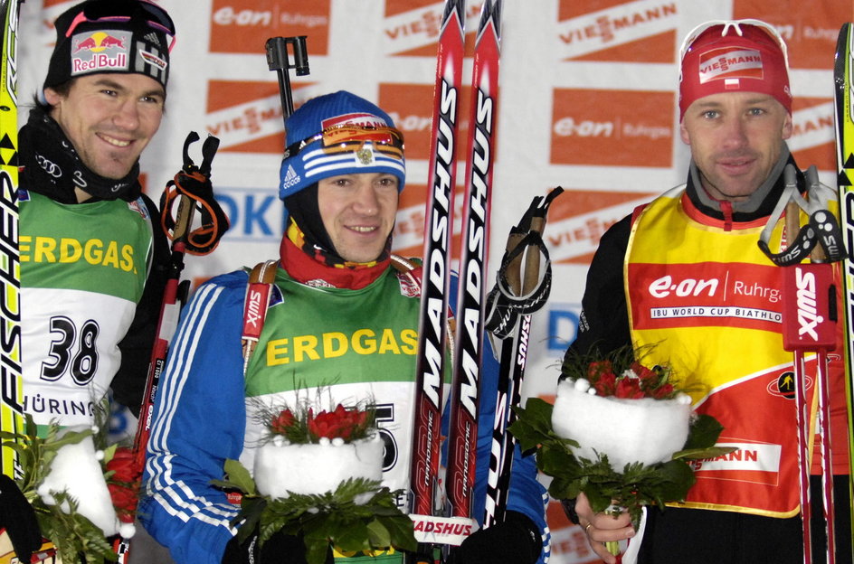 10 stycznia 2009 roku bieg sprinterski wygrał Rosjanin Maksim Czudow (w środku). Niemiec Michael Rösch (z lewej) był drugi. Ale to Polak, który zajął trzecie miejsce, założył upragnioną, żółtą koszulkę lidera PŚ.