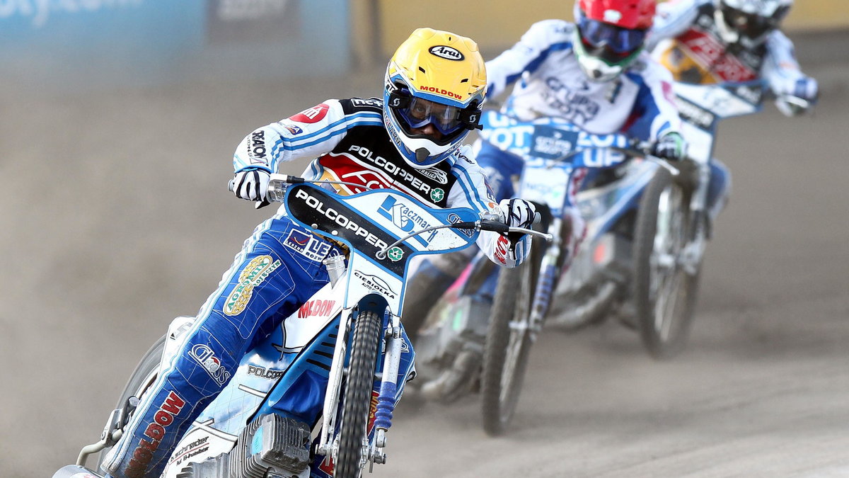 Prowadzi Nicki Pedersen