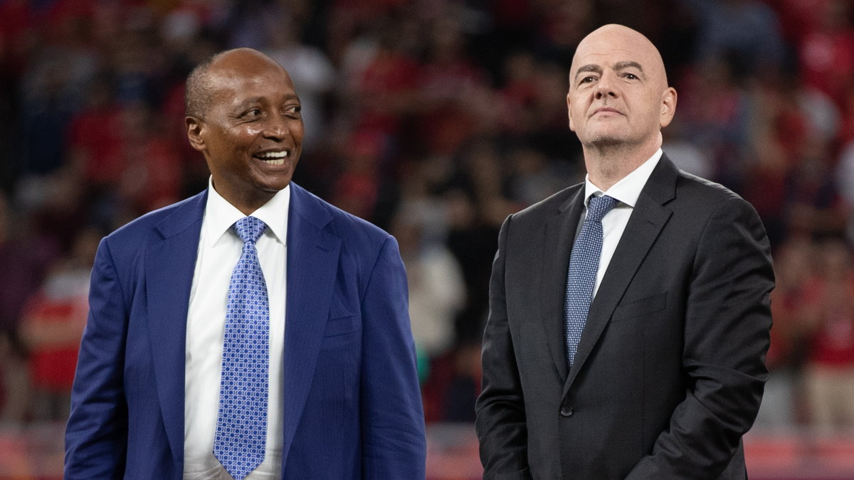 Prezes CAF Patrice Motsepe i prezydent FIFA, Gianni Infantino