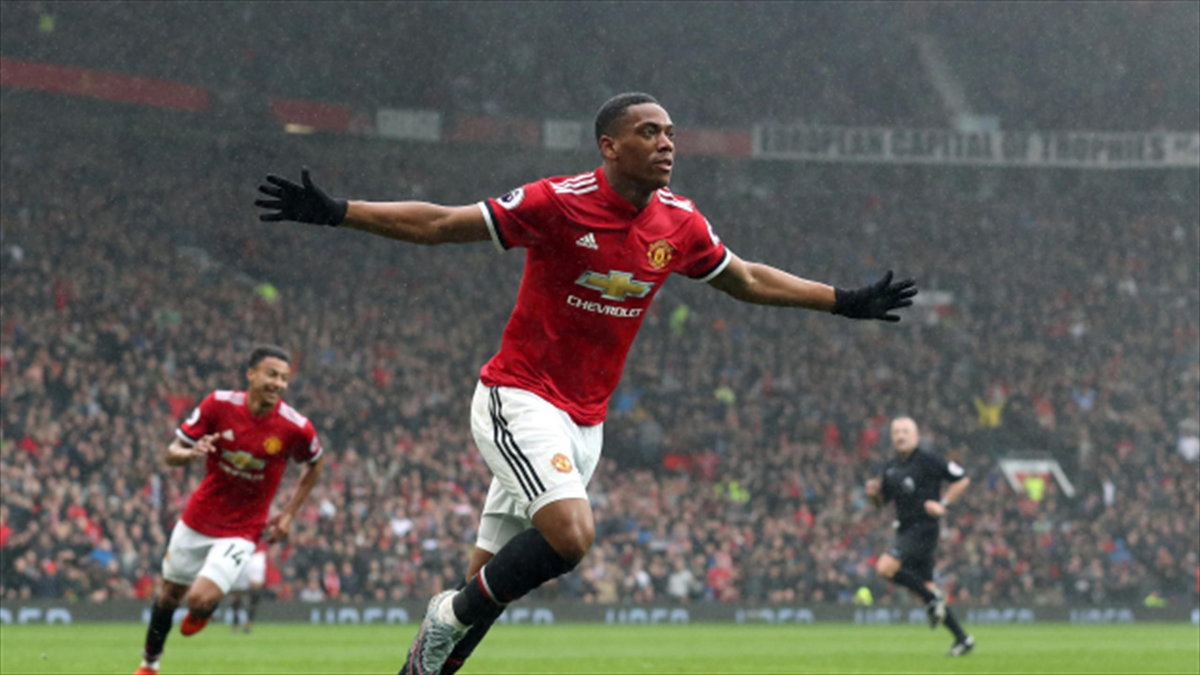 Anthony Martial nie chce siedzieć na ławce rezerwowych