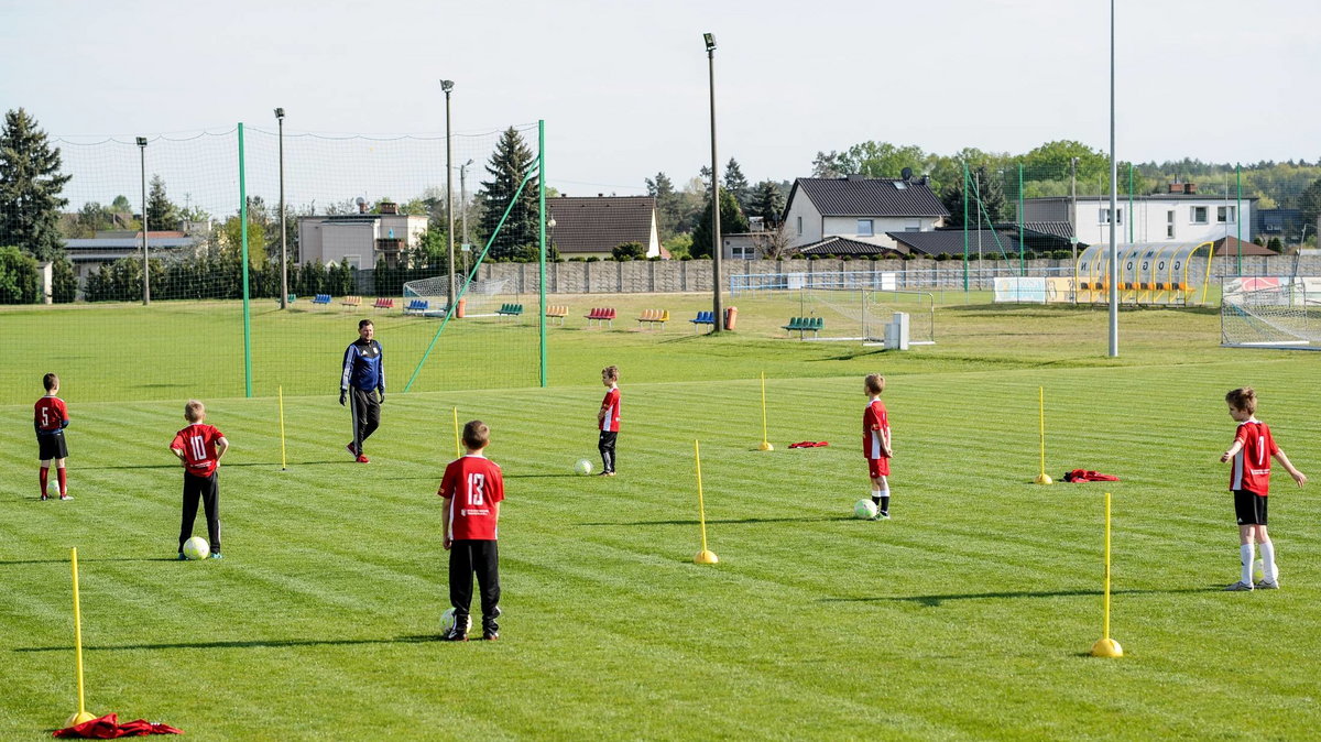 Trening piłkarski dzieci