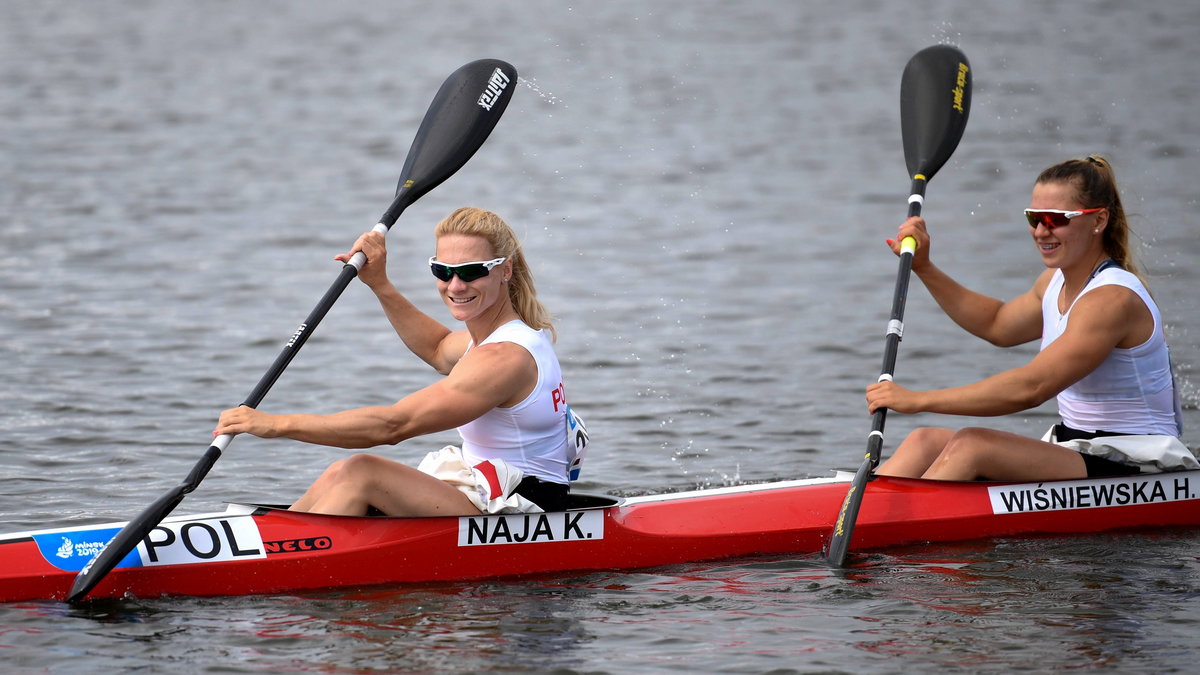 Karolina Naja i Helena Wiśniewska