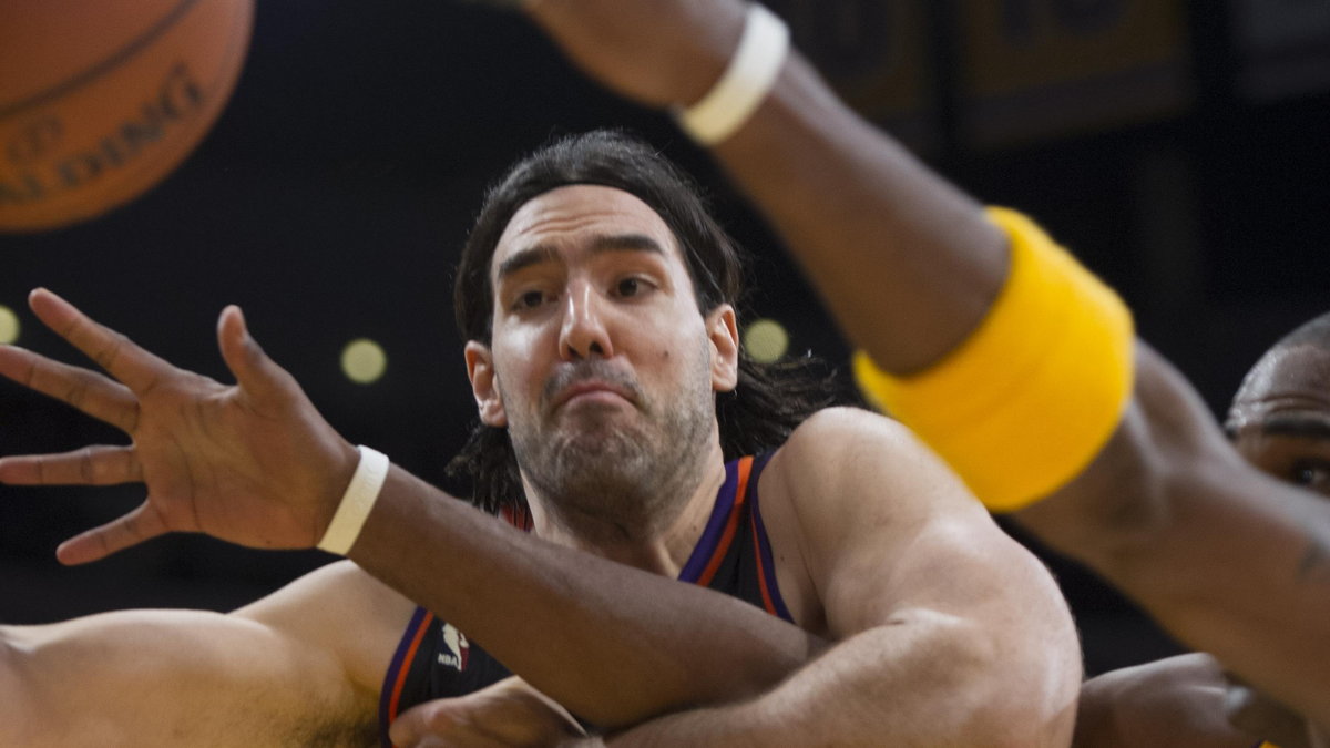 Luis Scola