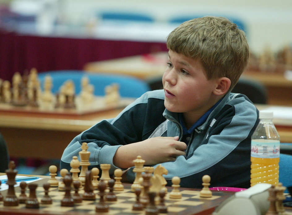 Magnus Carlsen w 2004 roku. To wtedy sięgnął po tytuł arcymistrza szachowego