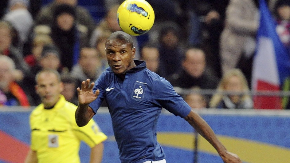 Eric Abidal (35 l.) – reprezentacja Francji i Olympiacos Pireus