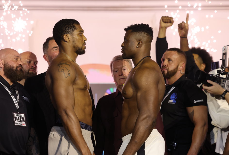 Anthony Joshua i Francis Ngannou