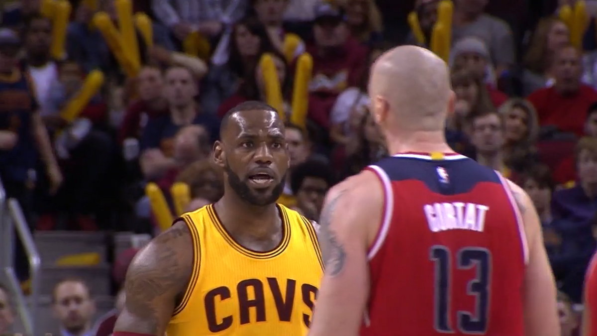 Marcin Gortat LeBron James