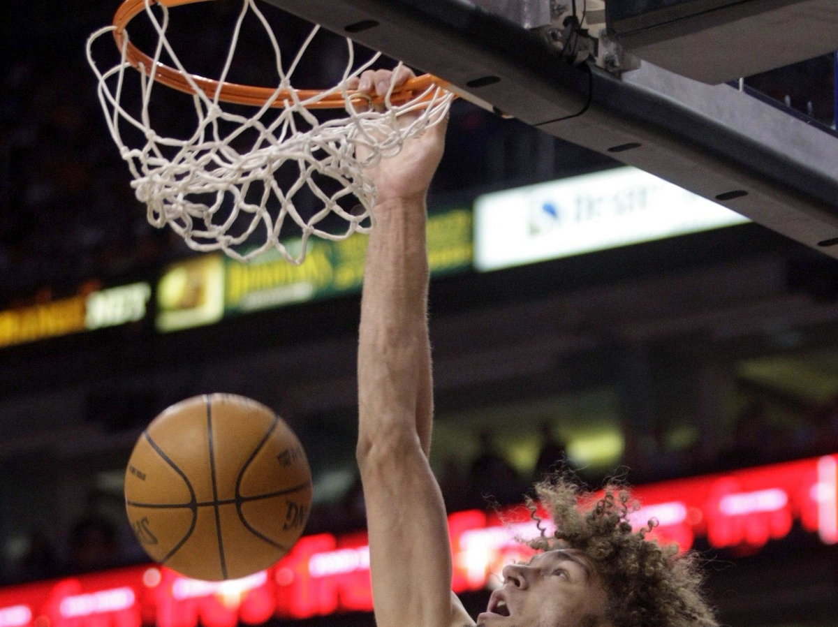 Robin Lopez