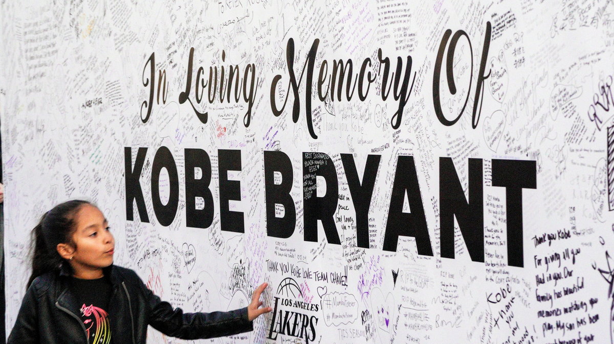 Ściana pamięci związana z Kobe'em Bryantem