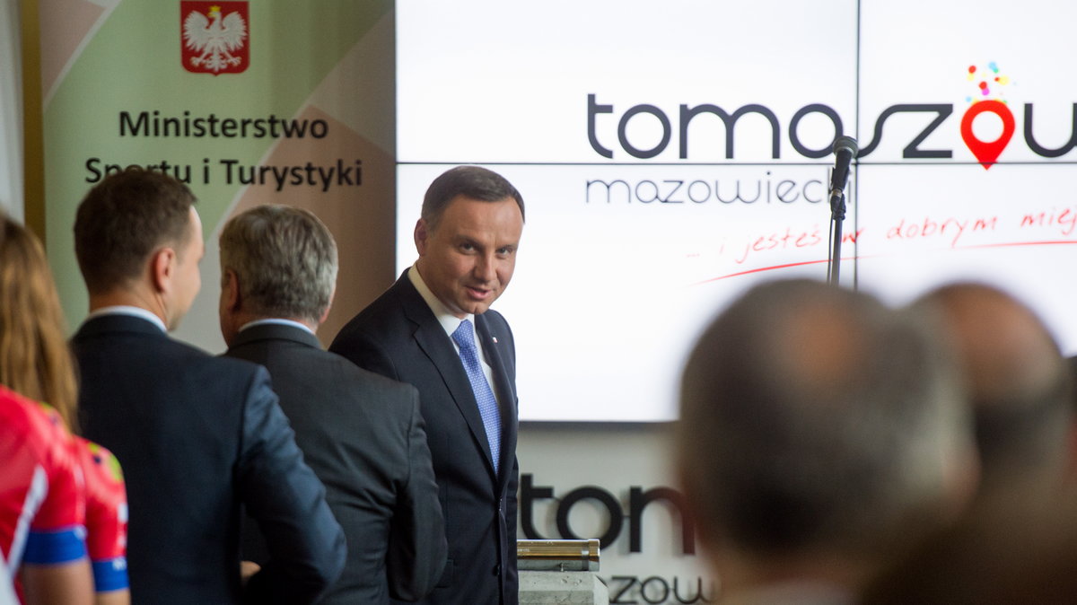 Prezydent Andrzej Duda na uroczystości wmurowania kamienia węgielnego pod halę