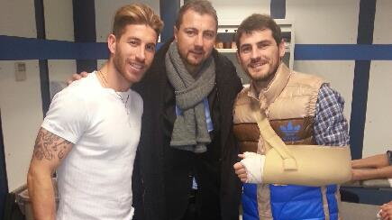 Sergio Ramos (L), Jerzy Dudek i Iker Casillas /fot. Jerzy Dudek/ Facebook