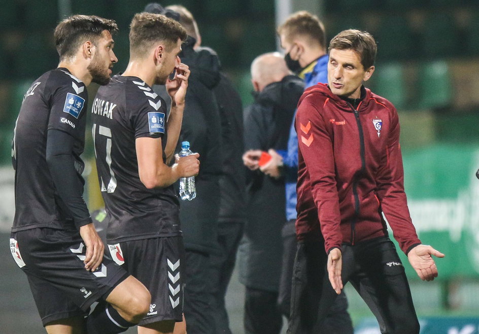 Marcin Brosz z piłkarzami Górnika Zabrze