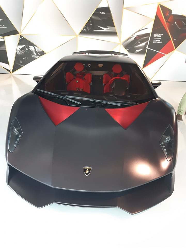 Lamborghini Sesto Elemento