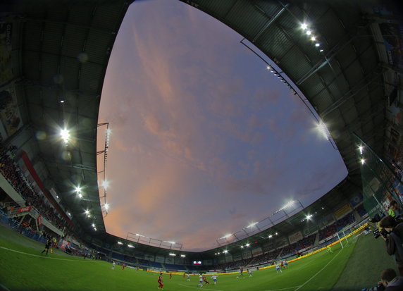 PIŁKARSKA EKSTRAKLASA PIAST GLIWICE PODBESKIDZIE BIELSKO (stadion)