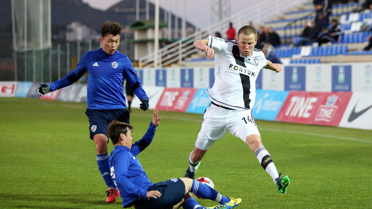 Pilka nozna. Sparing. Legia Warszawa - Ulsan Hyundai FC. 25.01.2017