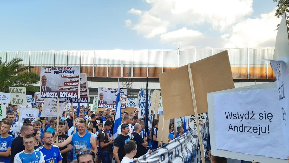 Protest kibiców w Chorzowie