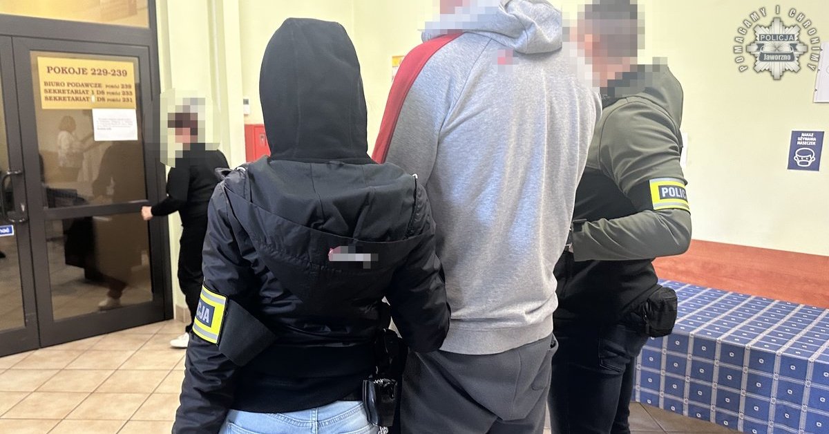 32-latka miała bluzę "wrogiego" klubu. Tak ją potraktował 27-latek