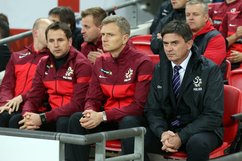 Od prawej: Waldemar Fornalik, Marek Wleciałowski, Andrzej Dawidziuk (15.10.2013 r.).