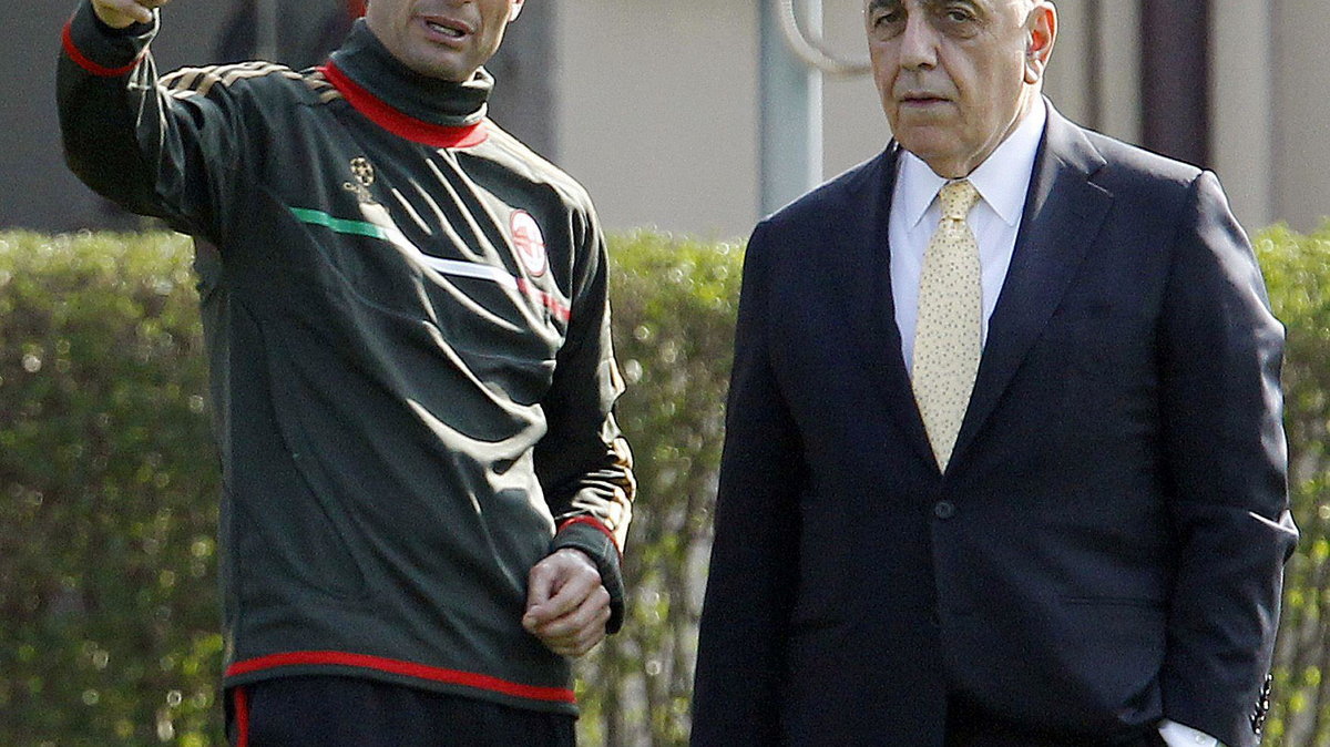 Massimilano Allegri (L) i Adriano Galliani (P)