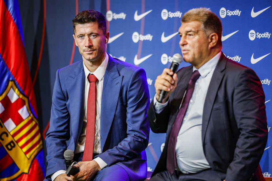 Robert Lewandowski i Joan Laporta