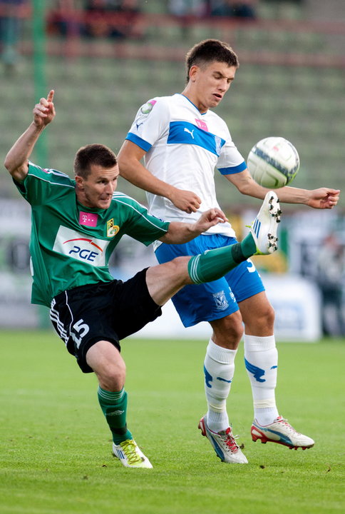 PIŁKA NOŻNA LIGA POLSKA PGE GKS BEŁCHATÓW LECH POZNAŃ