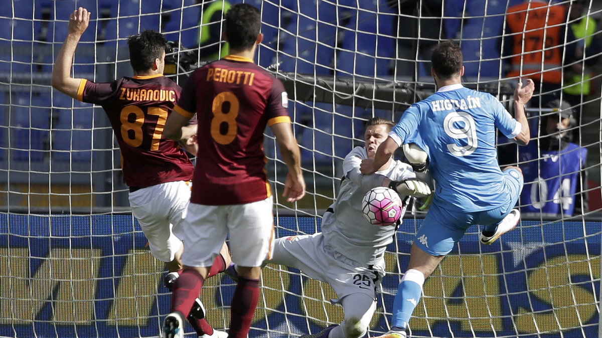 Wojciech Szczęsny (C) w meczu z SSC Napoli