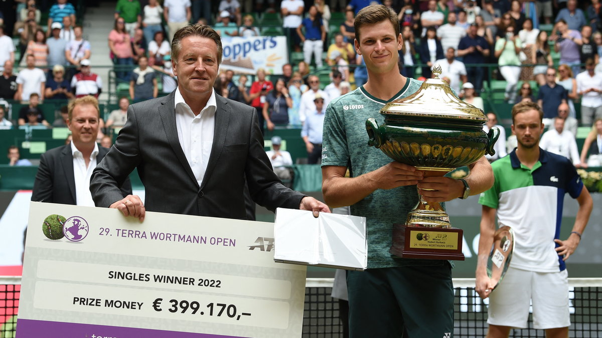 Hubert Hurkacz triumfował w turnieju w Halle