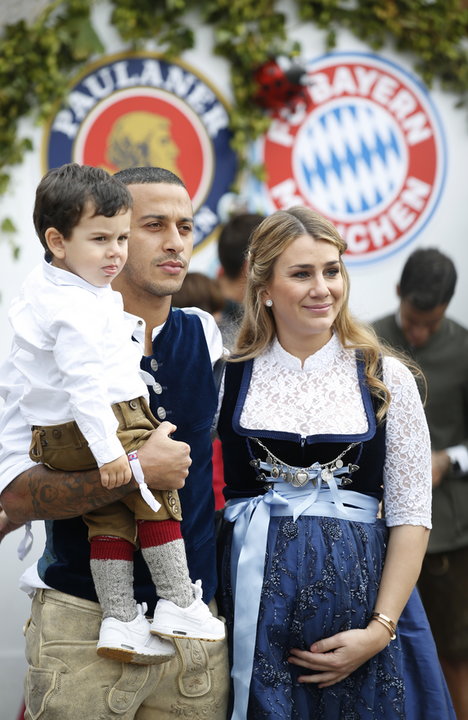 epa07900887 - GERMANY SOCCER BAYERN MUNICH OKTOBERFEST (FC Bayern Munich attends Oktoberfest)